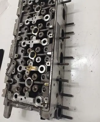 Volkswagen Touran II Engine head 04L103373E