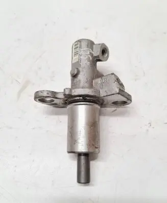 Volkswagen PASSAT B5.5 Master brake cylinder 2499