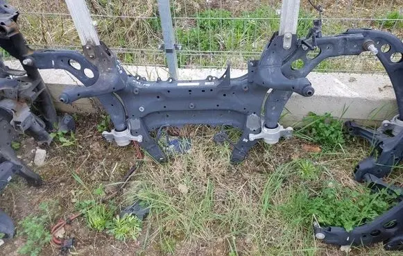 BMW 2 F45 Front axle beam GREGTHR54654654