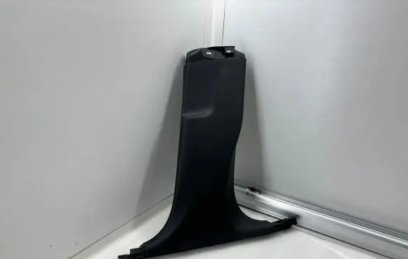 Tesla Model Y (B) pillar trim (bottom) 1494669 1494624