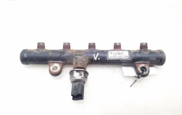 Volvo C70 Fuel main line pipe 9681649580