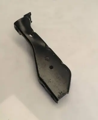 Audi 80 90 S2 B4 Headlight/headlamp mounting bracket 8a0805608