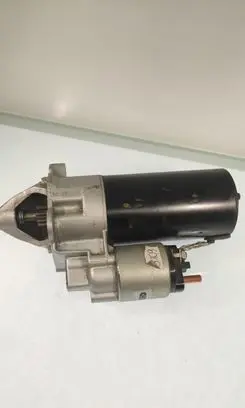 Volkswagen PASSAT B5 Starter motor 0001110122 1005821478 068911023S