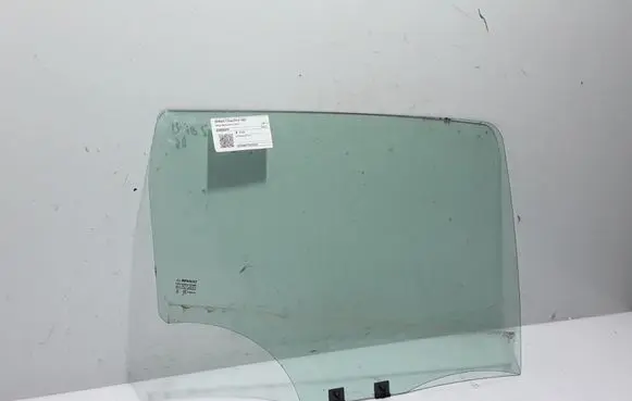 Renault Zoe Rear door window glass 823005037R