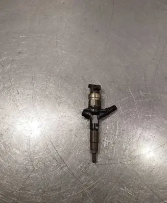 Subaru Forester SH Fuel injector 16613AA020 11P00299