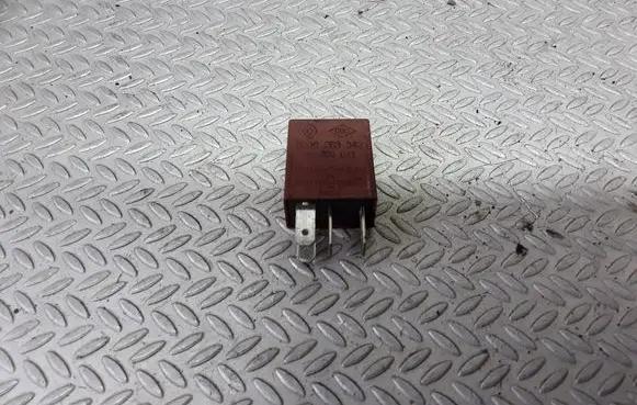 Renault Laguna I Other relay 8200263342