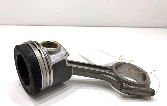 Volkswagen Transporter - Caravelle T6 Piston with connecting rod 04LA