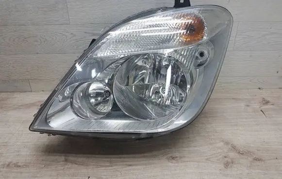 Mercedes-Benz Sprinter W906 Headlight/headlamp A9068200161 1EB24701201