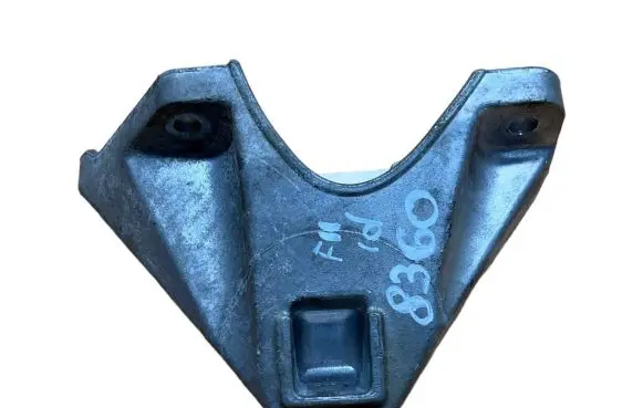 BMW 5 F10 F11 Engine mounting bracket