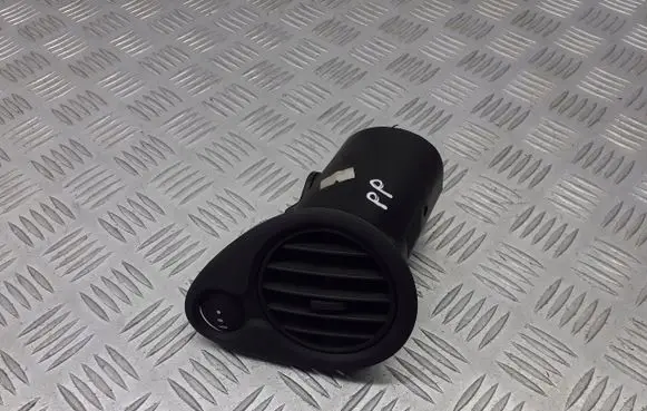 Renault Clio III Dashboard air vent grill cover trim 