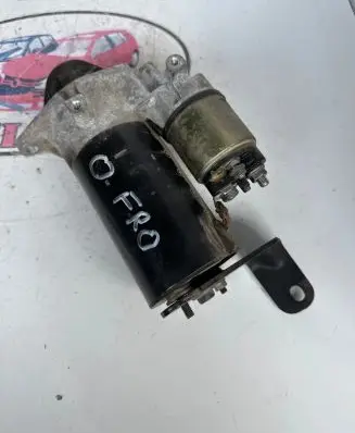 Opel Zafira A Starter motor 0001109062