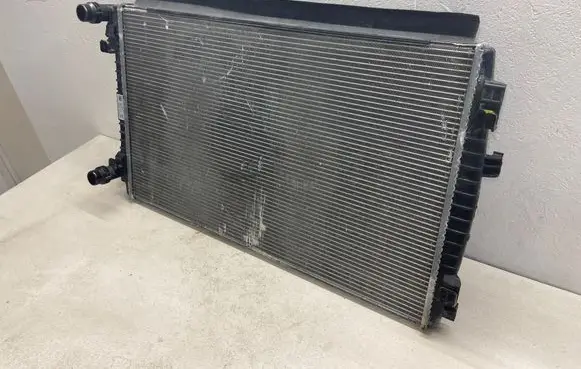 Volkswagen Golf VII Coolant radiator 5Q0121251GQ M155214 RM2074