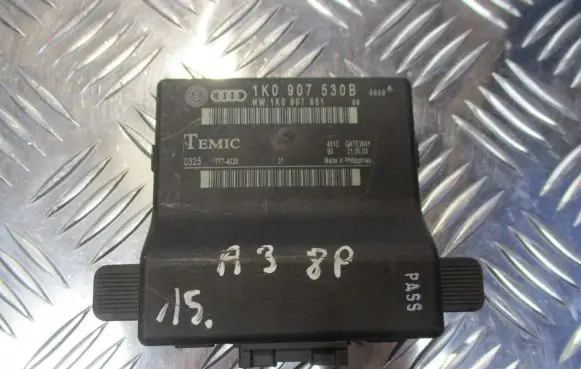 Audi A3 S3 8P Comfort/convenience module 1K0907530B