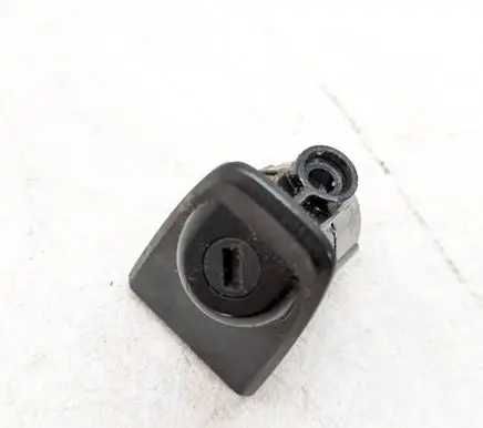 Volvo XC90 Front door lock (next to the handle) 31349905