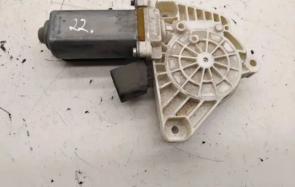 Mercedes-Benz CLA C117 X117 W117 Front door window regulator motor A55383110 0536010604