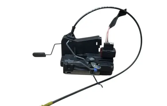 Opel Vivaro Front door lock 8200008260 91166230