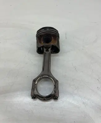 Opel Insignia B Piston 