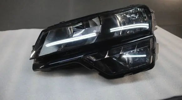 Skoda Karoq Headlight/headlamp 57B941015A 25LL8918 0020503706