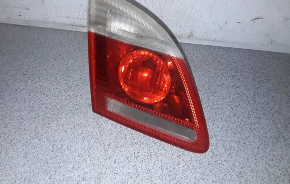 BMW 5 E60 E61 Tailgate rear/tail lights 6935325