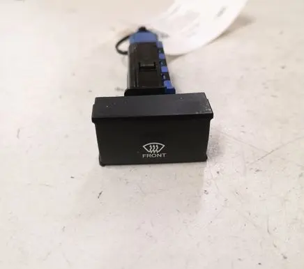 Hyundai Santa Fe Windscreen/window heater switch 202002962