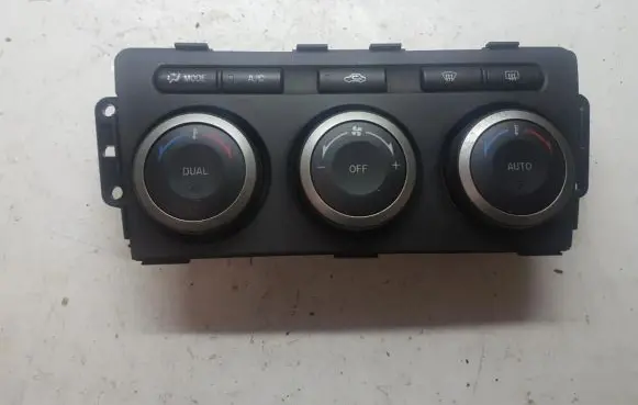 Mazda 6 Climate control unit GAP361190A A1017