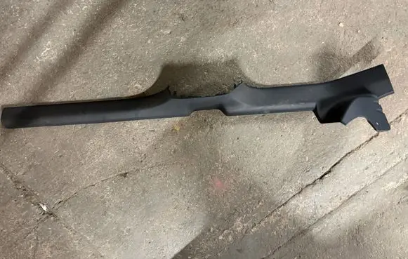 Skoda Fabia Mk4 (6VA) (B) pillar trim (bottom) 6VA853370A