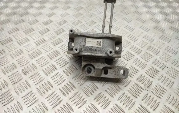 Volkswagen Golf VII Engine mount bracket 5Q0199262CS