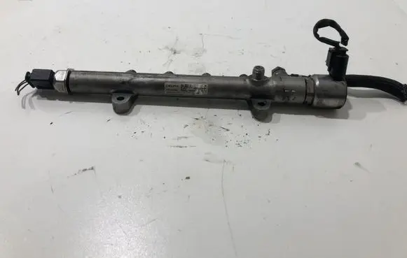 Mercedes-Benz E W212 Fuel main line pipe A6510700495