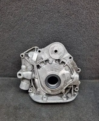 Audi A6 S6 C4 4A Oil pump 074115109