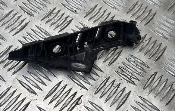 Volkswagen PASSAT B8 Front bumper mounting bracket 3G0807049