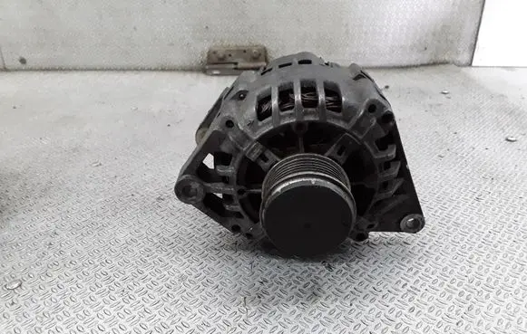 Renault Laguna II Generator/alternator 2542466B 8200054588