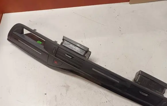 Citroen C5 Dashboard center trim panel 9682359677 9682359377