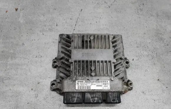 Ford Focus Engine control unit/module ECU 6M51-12A650-UC