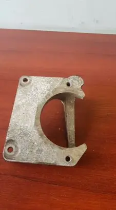 BMW 5 E60 E61 Engine mounting bracket 6761117