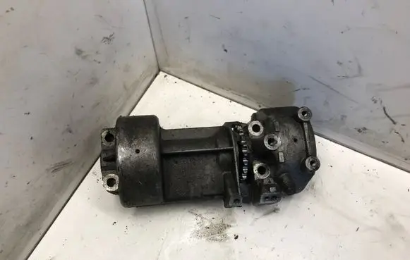 Audi A6 S6 C5 4B Oil pump balance shaft 059103337B