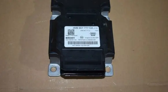 Audi Q7 4M Trunk lid opening control unit 4M8907777CA5555
