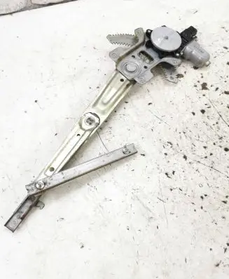 Mitsubishi Outlander Front door window regulator with motor 5713A086