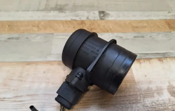 Audi A6 S6 C6 4F Mass air flow meter 0281002461 074906461B