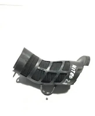 Dodge Nitro Air intake hose/pipe 68024411AA 47102