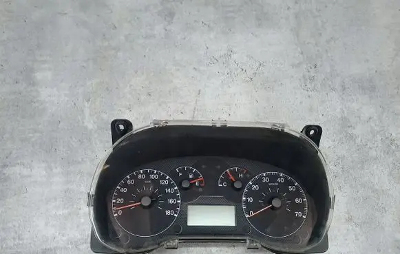 Speedometer (instrument cluster)