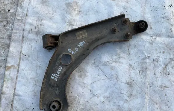 Citroen C4 II Picasso Front control arm 9678311280