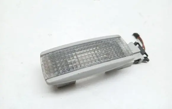 Volkswagen PASSAT B5.5 Other interior light 3B0947113