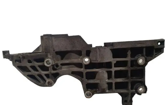 Volkswagen PASSAT B6 Generator/alternator bracket 03L903143D