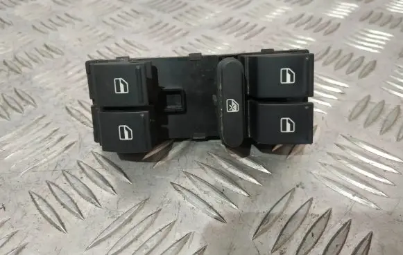 Volkswagen Golf V Electric window control switch 1K4959857B