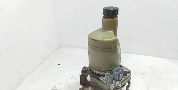 Volvo V50 Power steering pump 31202520 36000075 5N513K514CA