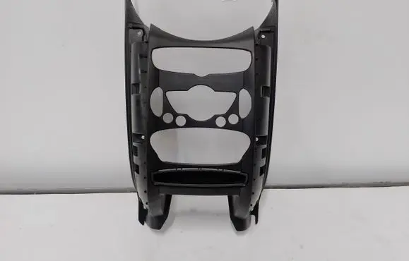 Radio/GPS head unit trim