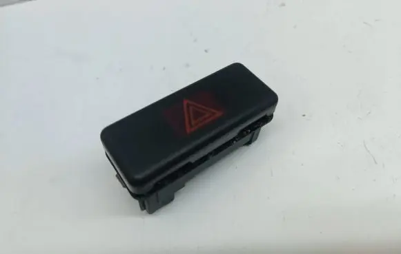 BMW 5 E39 Hazard light switch 8350947 61318350947