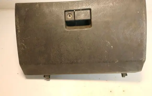 Toyota Avensis T220 Glove box 5555005030