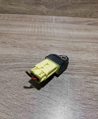 Toyota RAV 4 (XA20) Airbag deployment crash/impact sensor 8983142010