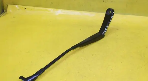 Porsche Cayenne (92A) Front wiper blade arm 7P0955409B